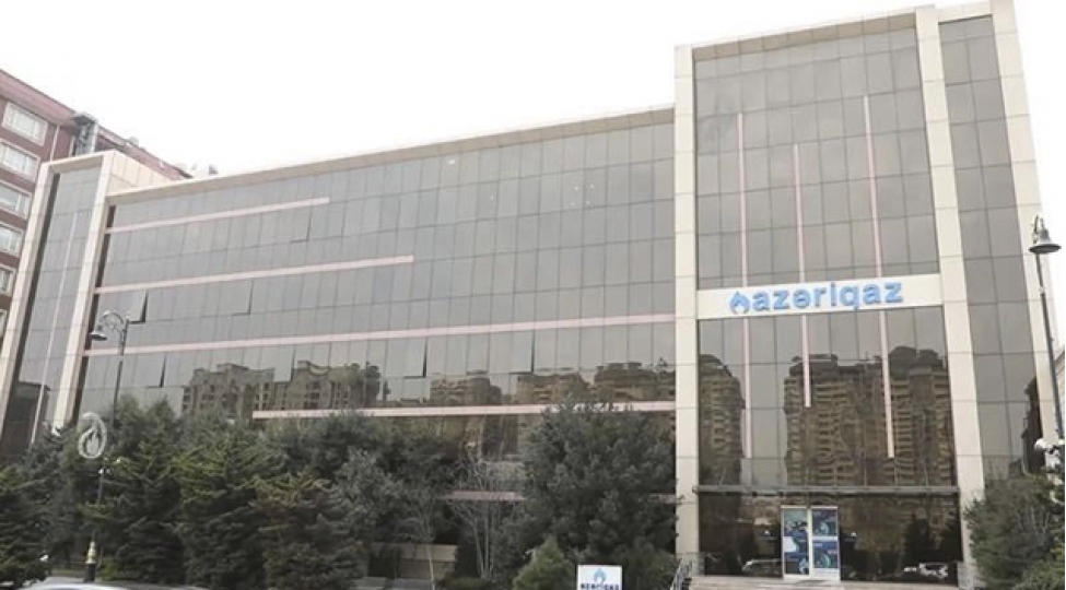 azeriqaz-ib-nin-bashdan-ayaga-aksiyasi-davam-edir-video