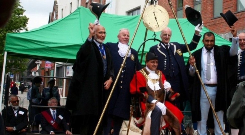 ingilislerin-maraqli-eneneleri