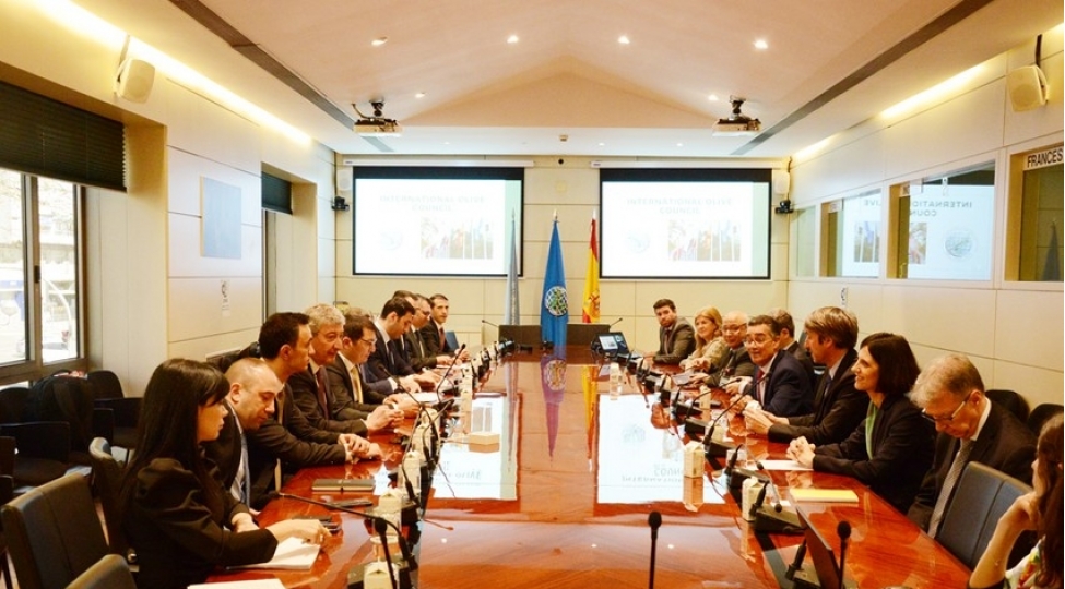 azerbaycanin-beynelxalq-zeytun-shurasina-uzvluk-prosesi-muzakire-olunub