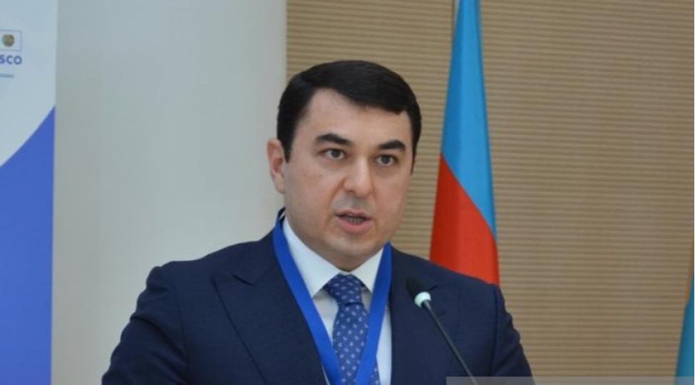 medeniyyet-naziri-adil-kerimli-er-riyadda-seferdedir