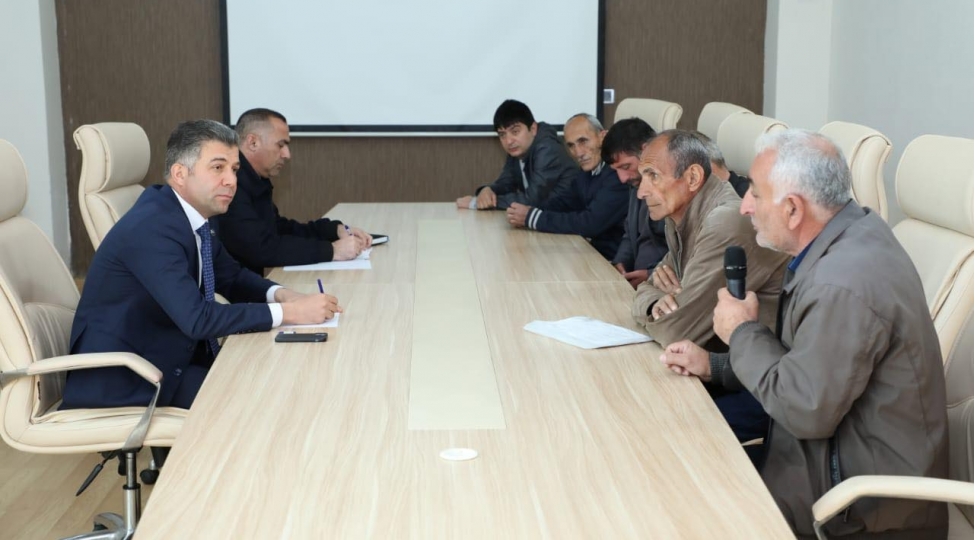 ruslan-eliyev-lenkeranda-vetendash-qebulu-kechirib-foto