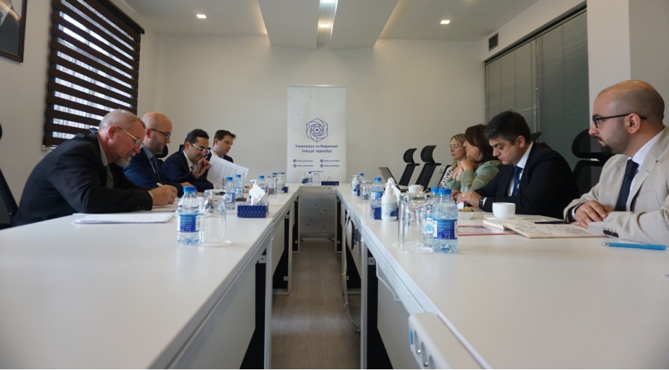 sloveniya-azerbaycanda-reqemsallashma-ve-innovativ-biznesin-inkishafina-yardim-etmeye-hazirdir