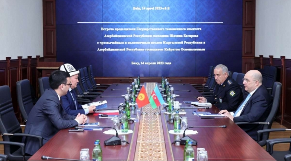 qirgizistanla-gomruk-sahesinde-gelecek-inkishaf-istiqametleri-barede-muzakireler-aparilib
