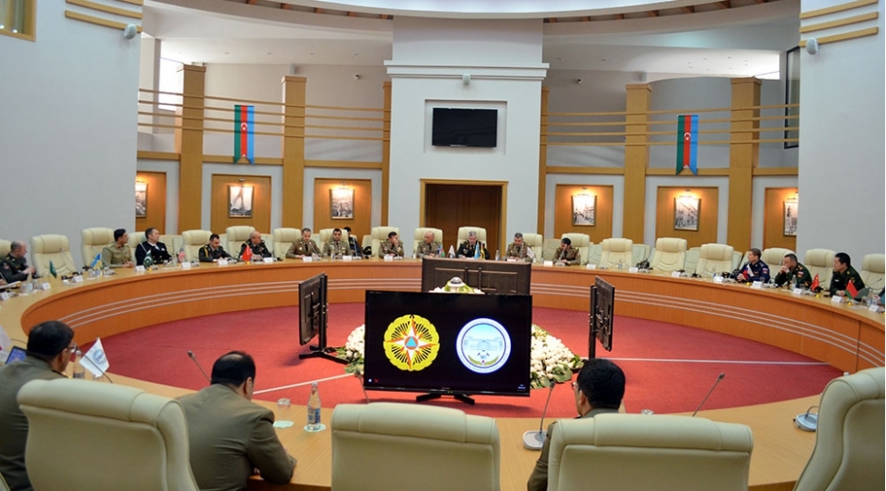 herbi-attasheler-fhn-in-akademiyasini-ziyaret-edibler