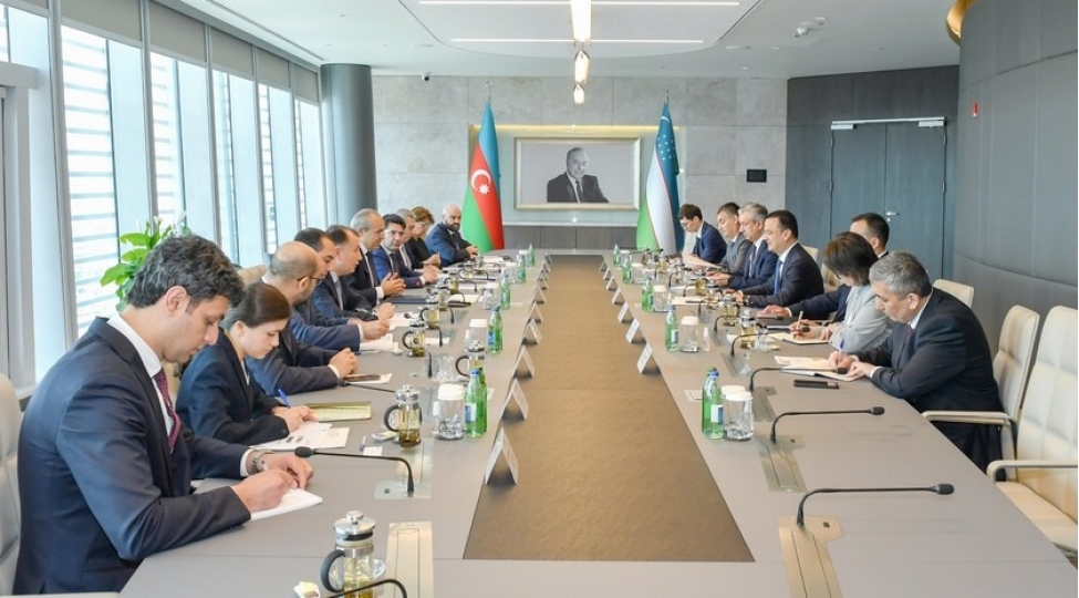 azerbaycan-ve-ozbekistan-investisiyalarin-teshviqi-barede-muzakireler-aparib