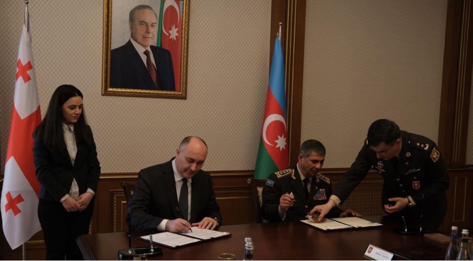 azerbaycan-ve-gurcustan-arasinda-mudafie-sahesinde-emekdashliq-razilashmasi-imzalanib