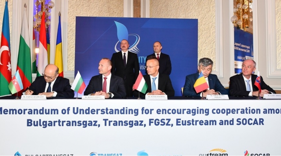 socar-4-olkenin-qaz-oturucu-shebeke-operatorlari-ile-memorandum-imzalayib