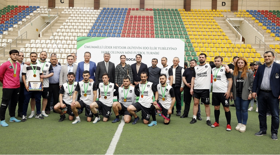 heyder-eliyev-ili-cherchivesinde-socar-in-teshkilatchiligi-ile-mini-futbol-turnirinin-final-oyunu-kechirilib-foto