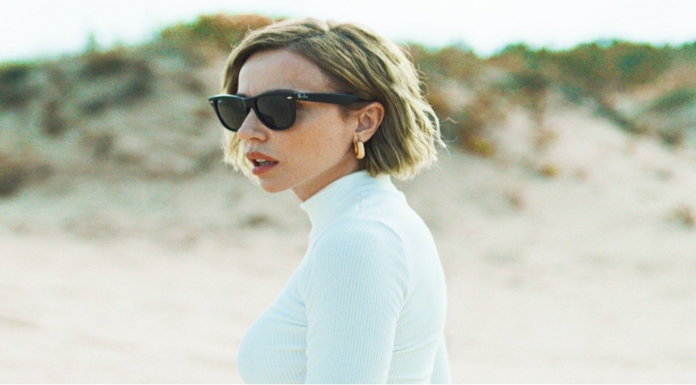 turkiyeli-mugenniye-10-ay-hebs-cezasi-verilib