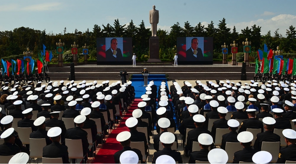 hdq-de-ulu-onderin-100-illiyi-munasibetile-tedbir-kechirilib-fotovideo