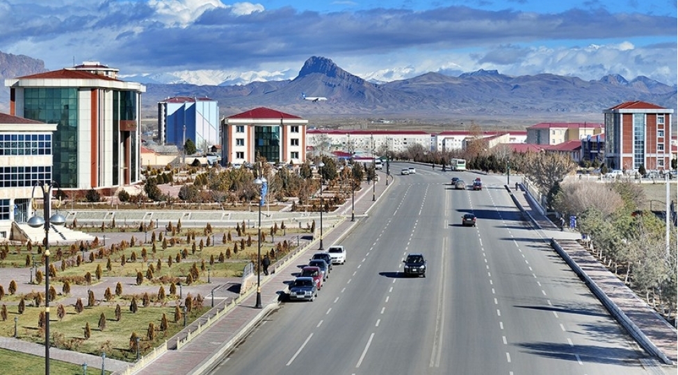 naxchivanda-ilk-defe-yerin-teki-sahesinin-istifadeye-verilmesi-uzre-herrac-kechirilib