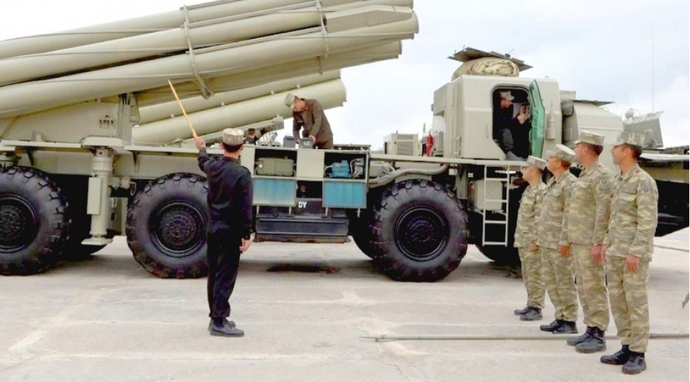 elahidde-umumqoshun-orduda-meshgele-kechirilib-foto