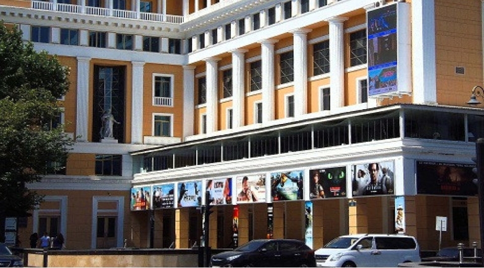 nizami-kino-merkezinin-direktoru-ishden-chixib