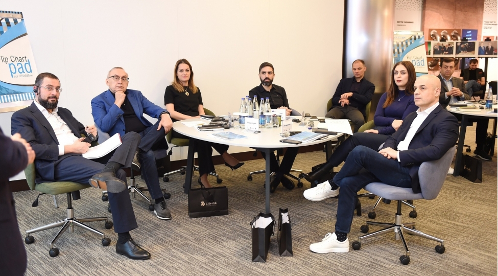 socar-in-strateji-rehberleri-uchun-inkishaf-proqrami-uzre-telimler-kechirilib-foto