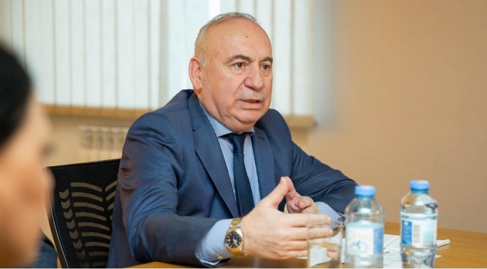 gurcustanin-kend-teserrufati-nazirinin-muavini-azerbaycana-gelecek