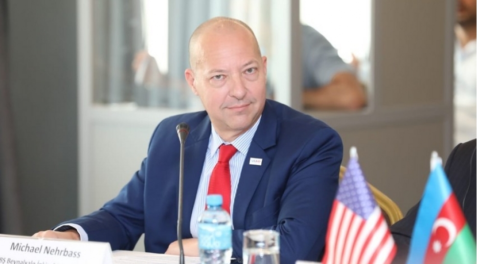 azerbaycanda-kichik-qadin-sahibkarlarin-maliyye-problemi-var-usaid-resmisi