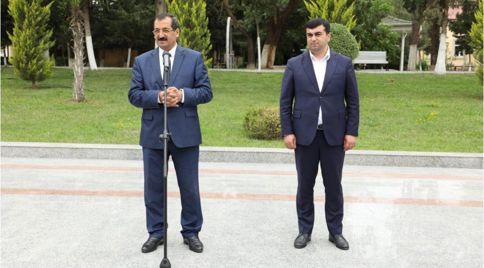 kurdemirliler-achiq-mikrofonaksiyasinda-qazla-bagli-problem-ve-tekliflerini-seslendribler-foto