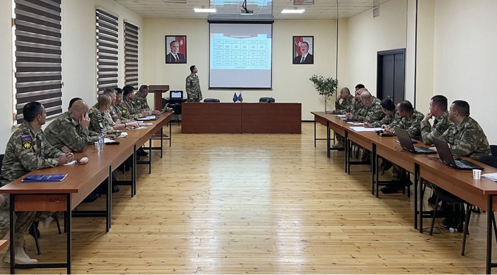 nato-proqrami-cherchivesinde-azerbaycan-ordusunda-meslehetchi-gorushu-kechirilib
