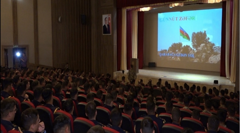 gunnut-zeferi-qarabaga-geden-yol