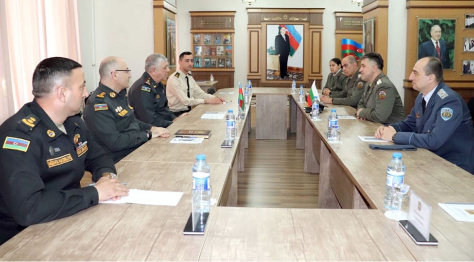 azerbaycanla-bolqaristan-arasinda-herbi-tehsil-sahesinde-emekdashliq-meseleleri-muzakire-olunub