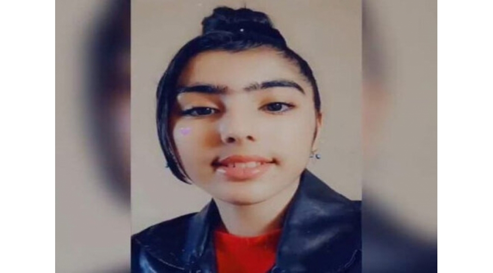 44-yashli-kishinin-13-yashli-efsaneni-qachirmasinin-teferruati