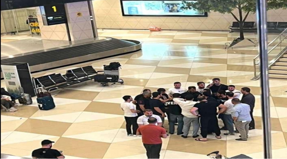 bir-qrup-shexs-gomrukchulere-tezyiq-edib