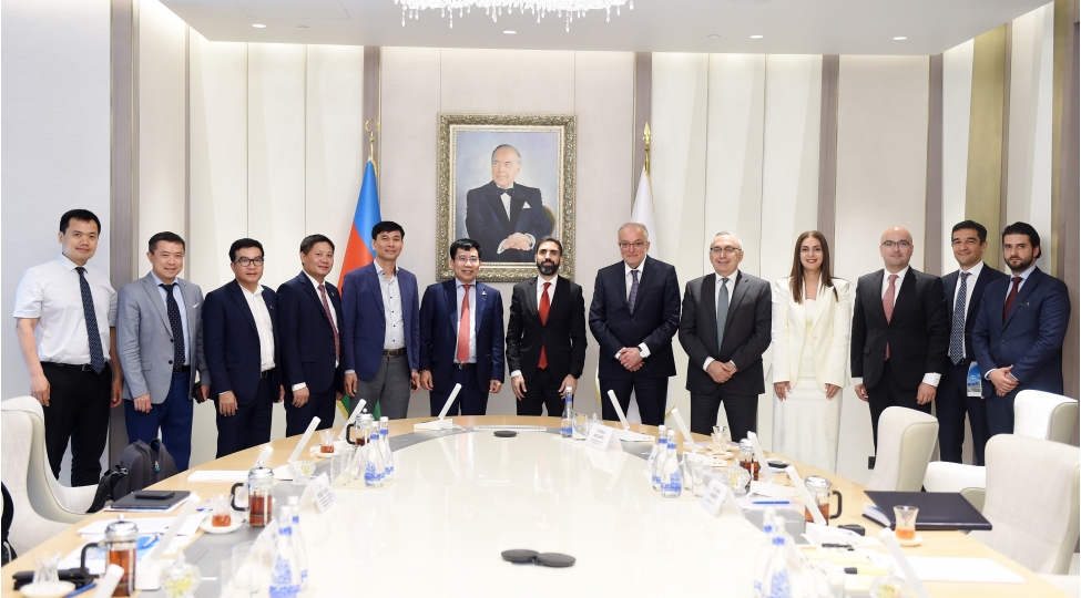 socar-in-prezidenti-petrovietnam-shirketinin-vitse-prezidenti-le-xuan-huyen-ile-gorushub-foto