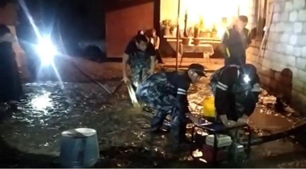 fhn-shemkirde-subasmaya-meruz-qalmish-erazilerde-tedbirler-gorulub-video