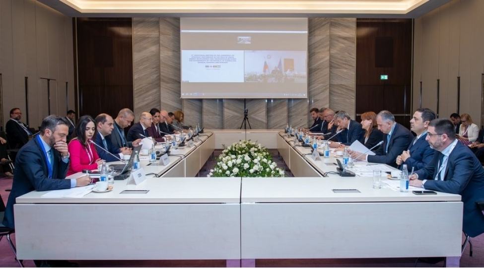 bakida-yashil-enerjinin-inkishafi-ve-oturulmesi-uzre-dord-olkenin-nazirlerinin-iii-iclasi-kechirilib