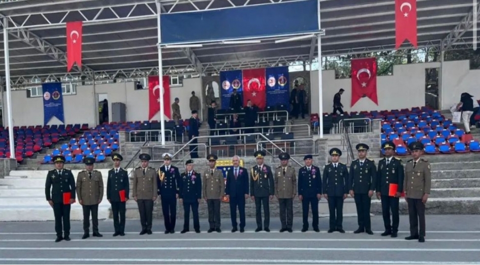 xususi-riskli-xilasetme-xidmetinin-herbchileri-turkiyede-kurs-kechibler-foto