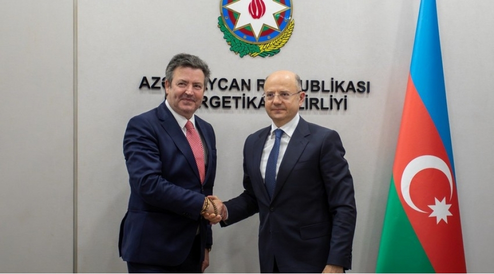 azerbaycan-beynelxalq-enerji-xartiyasi-ile-emekdashligin-inkishafini-muzakire-edib