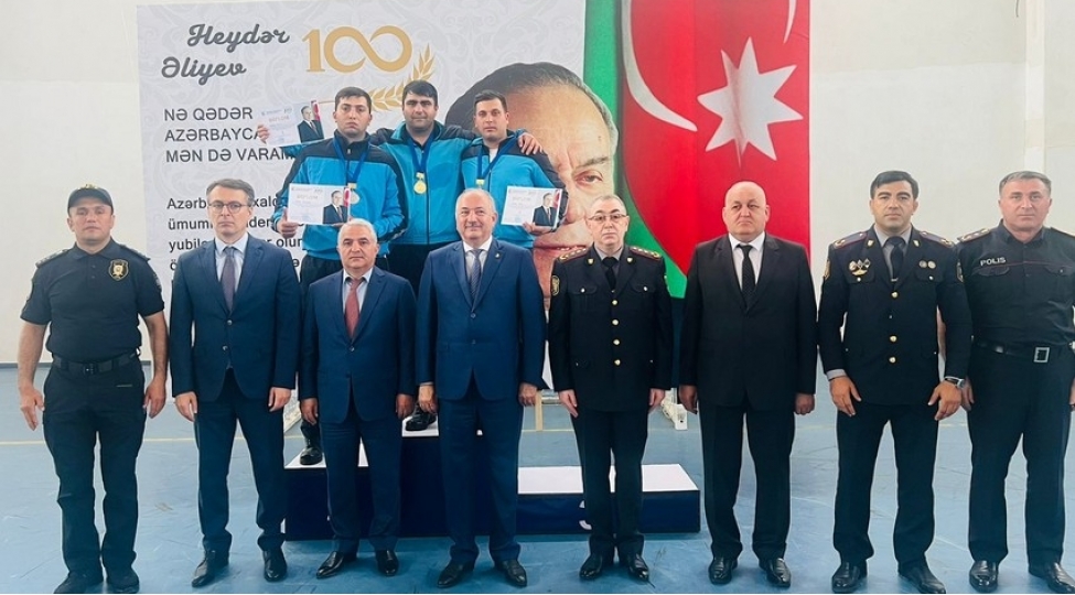 polisler-arasinda-heyder-eliyevin-100-illik-yubileyine-hesr-olunmush-yarish-kechirilib-video