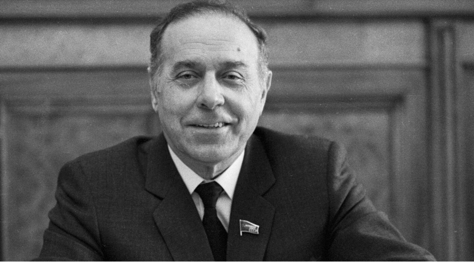 ugurlu-daxili-ve-xarici-siyaset-kursu-ulu-onder-heyder-eliyevin-muellifi-oldugu-azerbaycanchiliq-konsepsiyasinin-terkib-hissesidir
