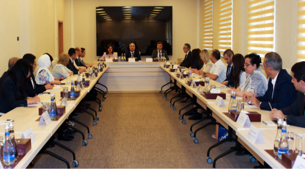 nazir-muavini-bash-muhasiblerinin-bilik-ve-bacariqlarinin-artirilmasi-ile-bagli-ishler-suretlendirilmelidir