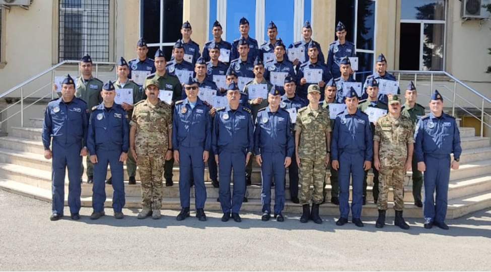 herbi-hava-quvvelerinin-zabit-ixtisas-kursunun-ilk-buraxilishi-olub