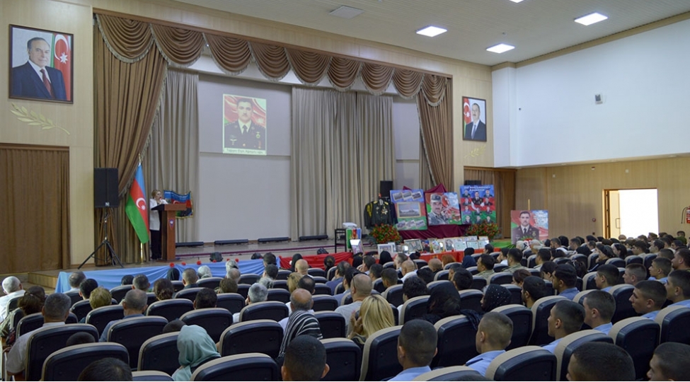 shehidlerin-xatiresine-hesr-olunan-anim-merasimleri-kechirilib-14