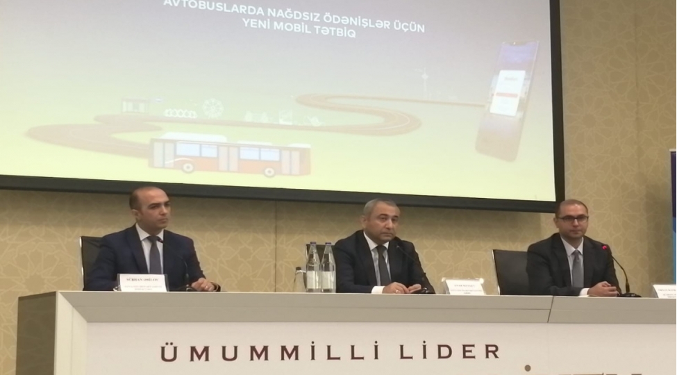 avtobuslarda-nagdsiz-odenishler-uchun-yeni-mobil-tetbiq-teqdim-edilib