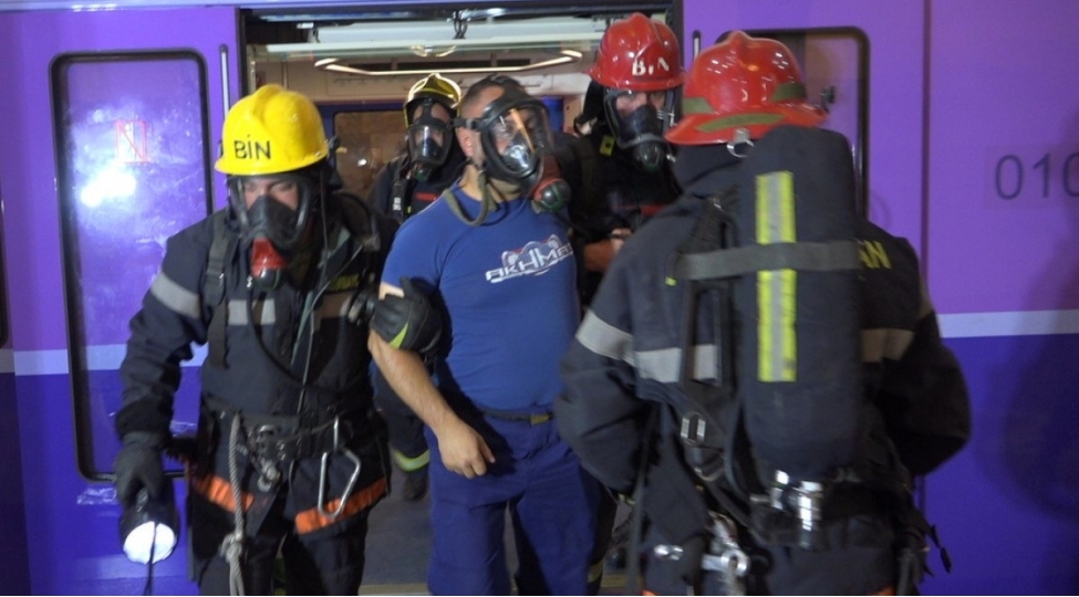 fhn-metronun-memar-ecemi-stansiyasinda-telim-kechirib-video