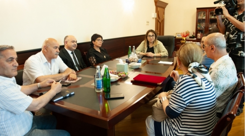 xalq-ressami-nazim-beykishiyevin-75-illik-yubileyi-qeyd-olunub