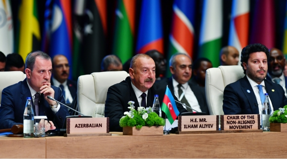 prezident-ilham-eliyev-beynelxalq-tedbirde-chixish-edib-yenilenib-2