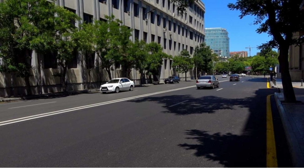 nesimi-rayonunda-dilare-eliyeva-kuchesinin-bir-hissesi-temir-edilib-fotovideo