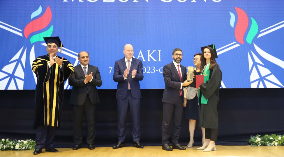 socar-in-baki-ali-neft-mektebinde-novbeti-mezun-gunu-kechirilib-foto