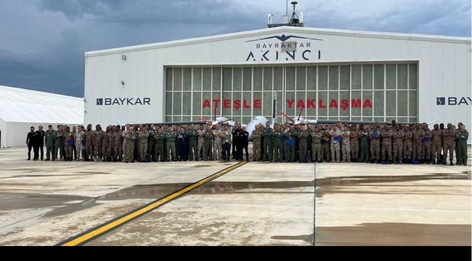 akincini-idareetme-kursunu-bitiren-azerbaycanli-mezunlara-sertifikatlar-teqdim-edilib