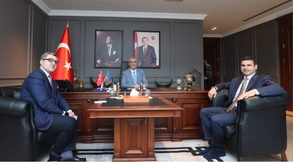 orxan-memmedov-turkiyenin-ticaret-naziri-ile-gorushub-foto