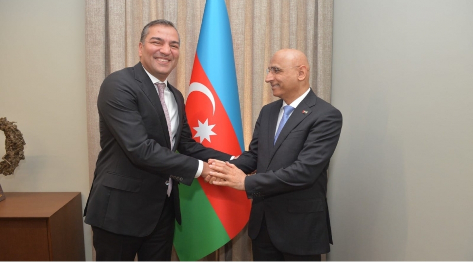 bee-ile-turizm-elaqeleri-muzakire-olunub