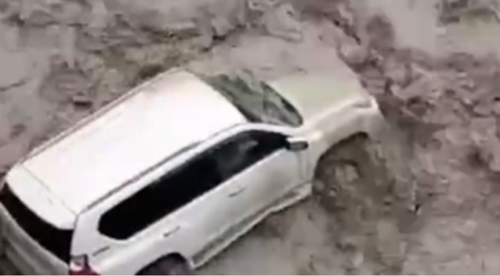 qadin-selden-son-anda-xilas-edildi-video