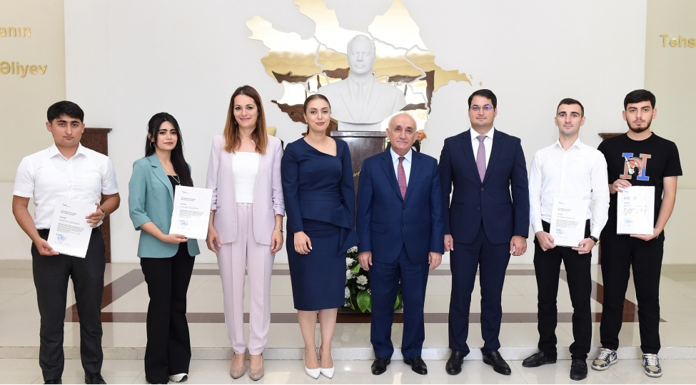 socar-ile-sdu-numayendeleri-arasinda-gorush-kechirilib-foto