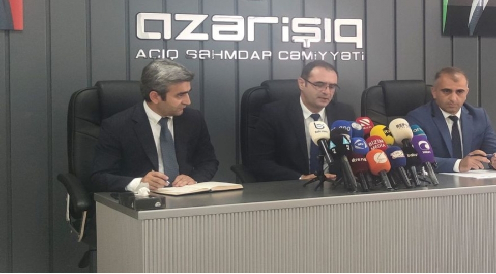 azerishiq-hadrutda-6-ayin-yukunlarina-dair-media-numayendeleri-ile-gorush-kechirib