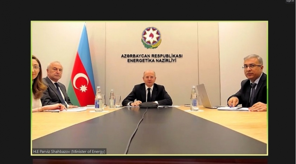 azerbaycan-ve-elcezair-qaz-hasilati-ve-ixraci-sahesinde-emekdashligi-muzakire-edib