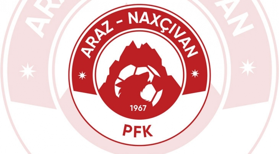 araz-naxchivan-daha-bir-futbolchusu-ile-muqavilenin-muddetini-uzadib